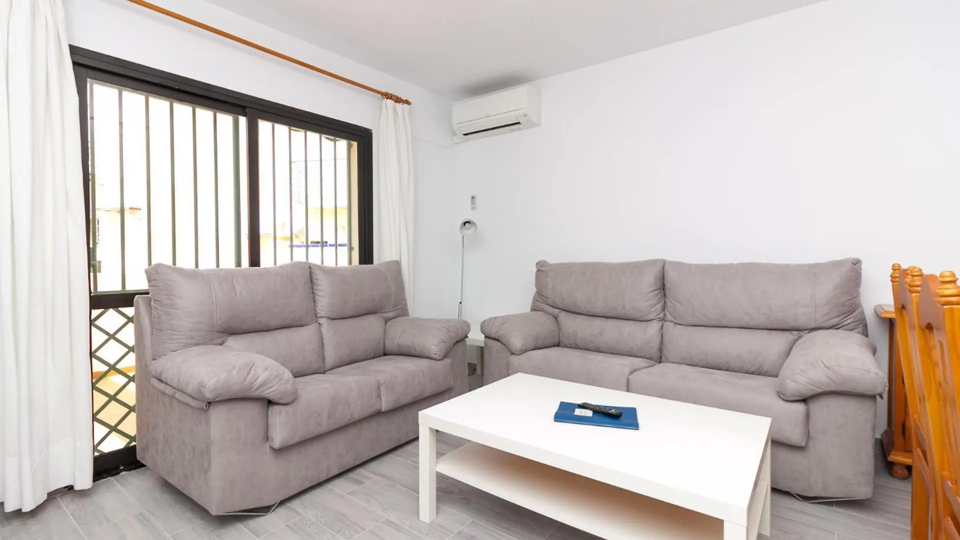 Canovas Nerja - Antali Villas Con Piscina En Zona Parador Nerja 0*,  Španělsko