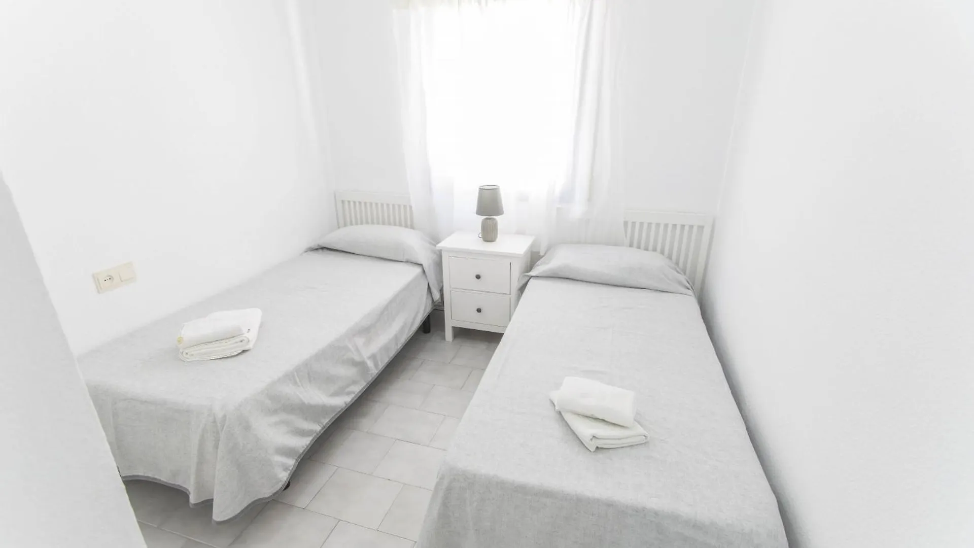 Canovas Nerja - Antali Villas Con Piscina En Zona Parador Nerja