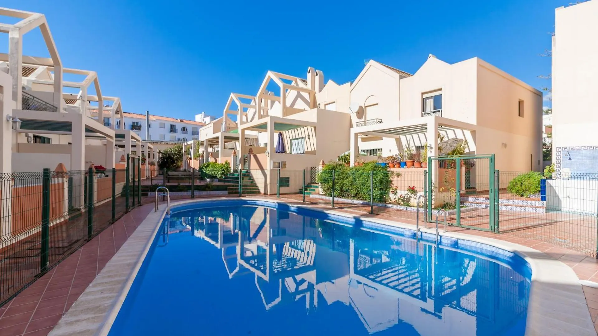 Canovas Nerja - Antali Villas Con Piscina En Zona Parador Nerja 0*,  Španělsko